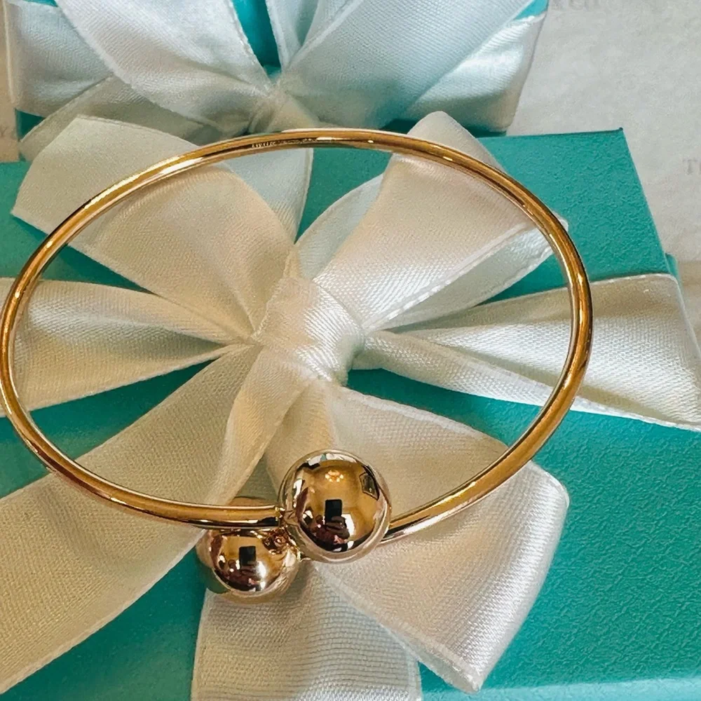 Tiffany & Co.18 k Rose Good , HardWear By pass bracelet